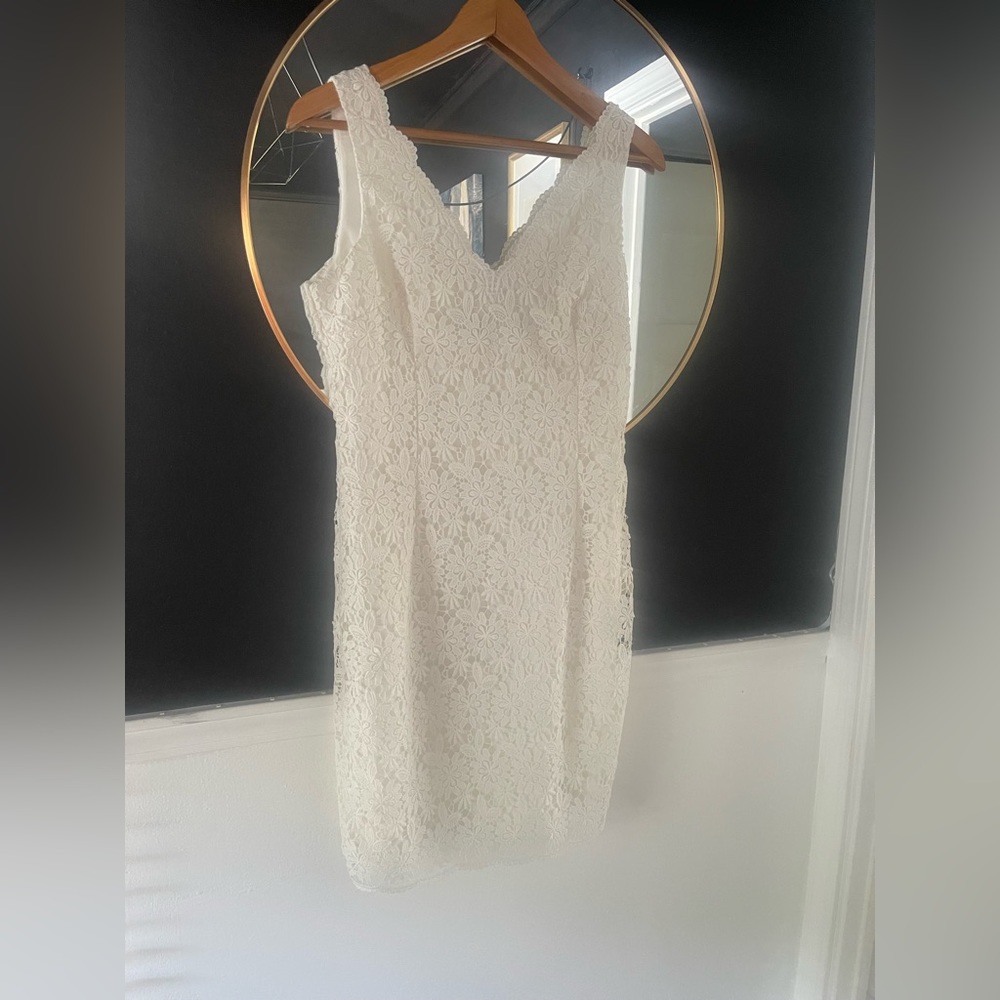 🕊️Ann Taylor Scalloped Laced Dress 🕊️